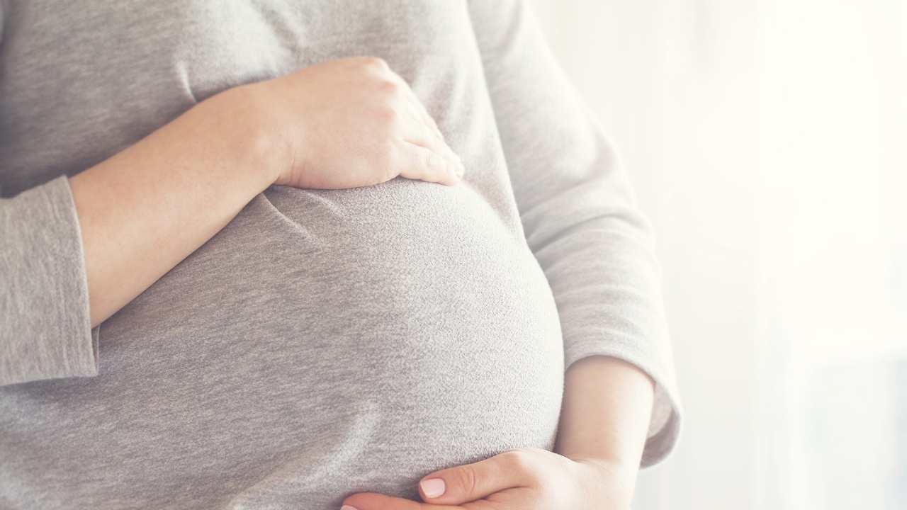 Emziren anneler oruç tutmalı mı? Hamileyken oruç tutmak bebeğe zarar verir mi?