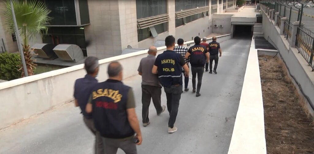 Mersin'de Silahlı Kavga Şüphelileri Tutuklandı