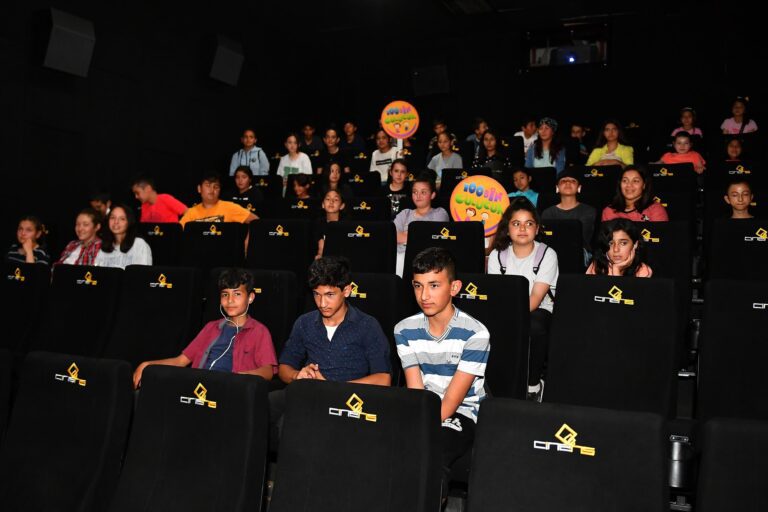 Mersin’de Öğrenciler, ‘Ejderham ve Ben’ Animasyon Filmini İzledi