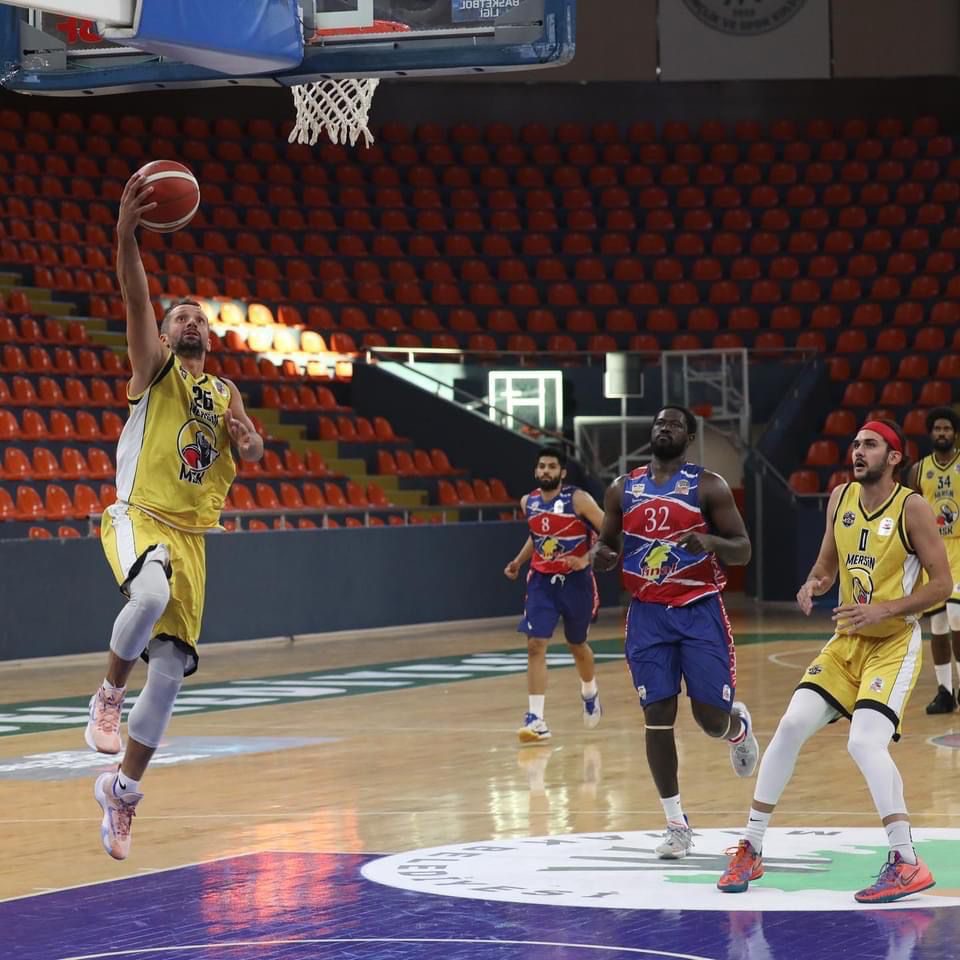 Mersin Spor Kulübü Erkek Basketbol Takımı Çeyrek Finalde