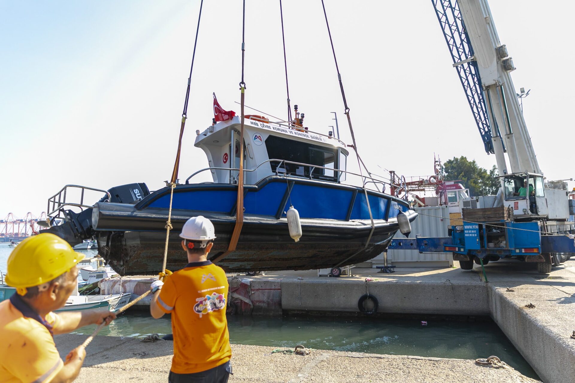 Mersin Büyükşehir’in Deniz Araçlarını Kendi Personeli Tamir Ediyor