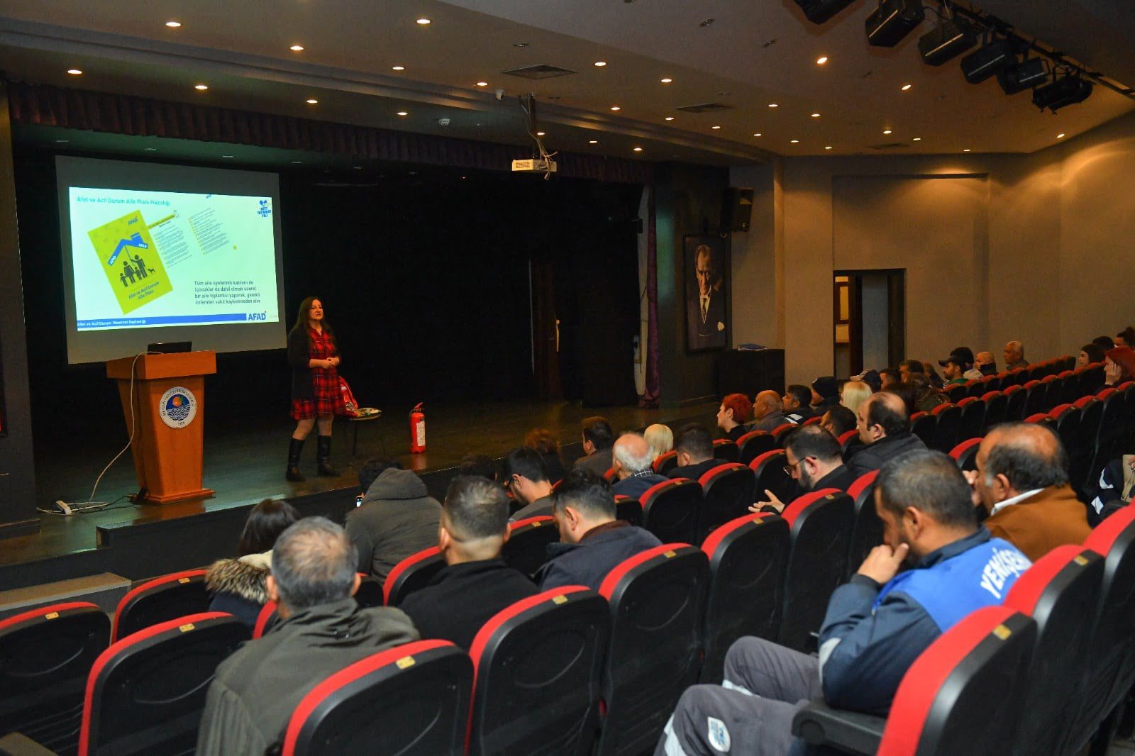 Yenişehir Belediyesi’nden personele afet farkındalık eğitimi