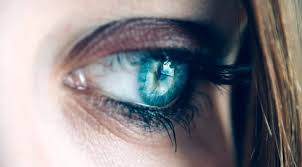 Yaz Aylarında Göz Hastalıklarında Artış: Uzmanlar Uyarıyor!